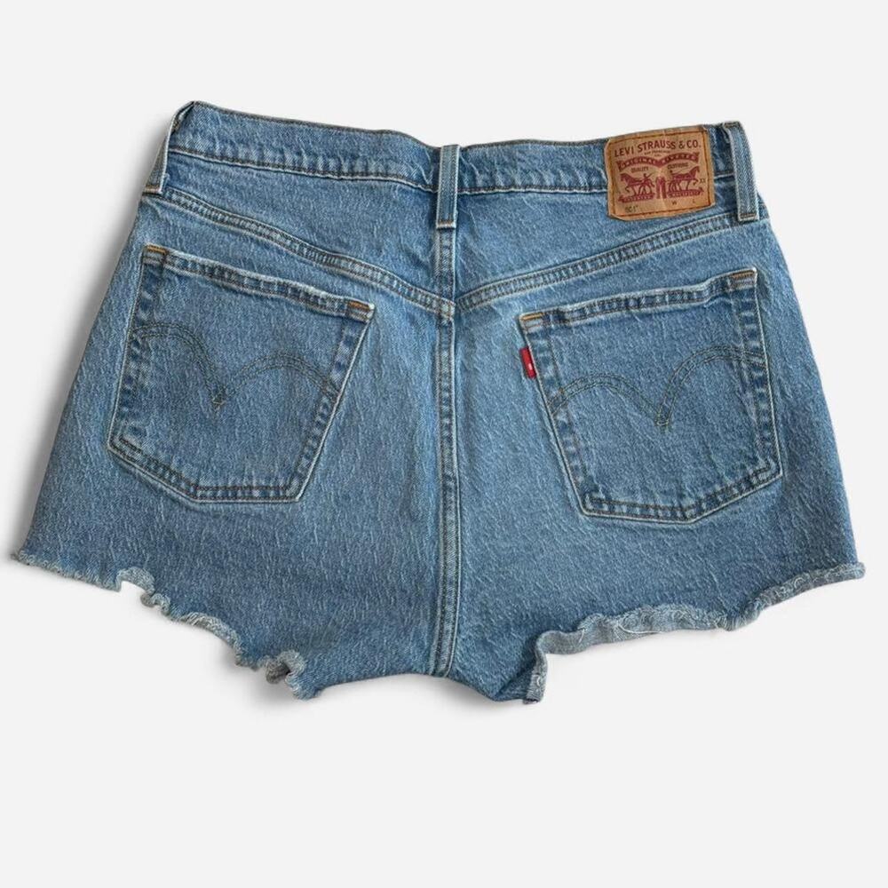 Levi's 501 Women W30 Blue Denim Shorts Casual Everyday Summer - Picture 6 of 8